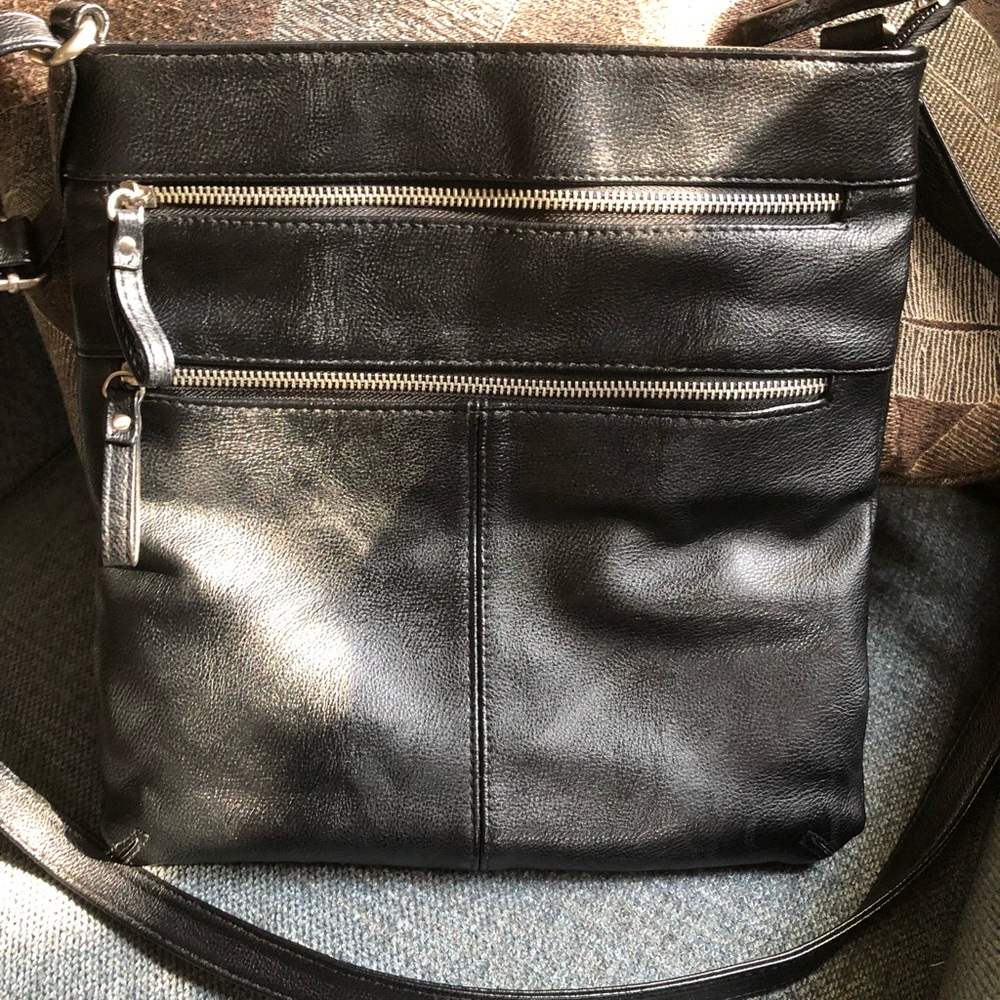 Black cross body purse